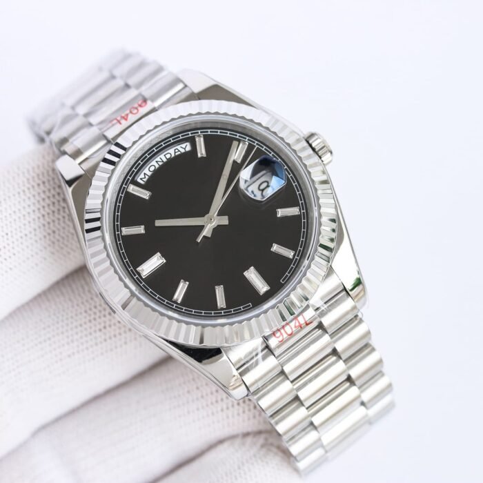 CUSTOM LOGO WATCH M228239 0005